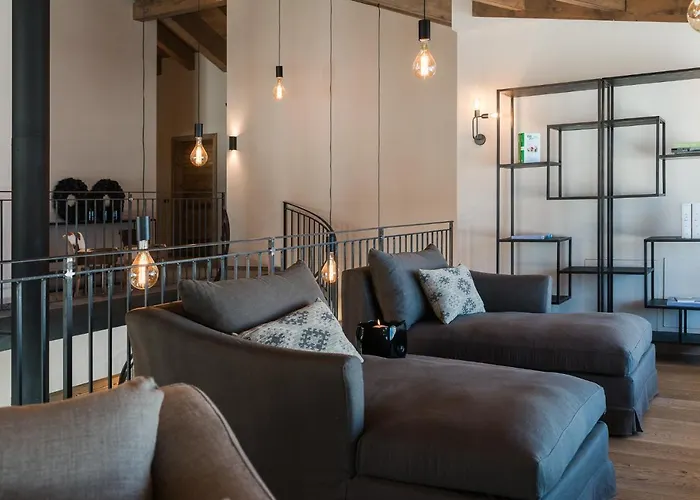 Sunny Valley Mountain Hotell